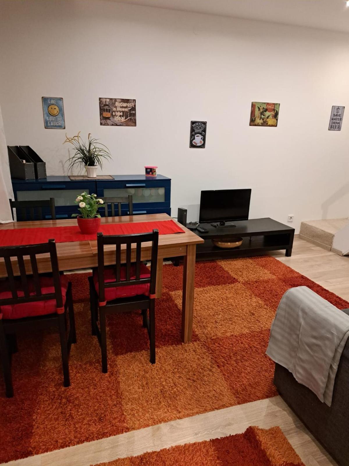 Sera'S Place In My Lovely Budapeszt Zewnętrze zdjęcie